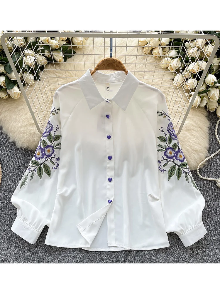 

Women‘s Spring Shirt Retro Ethnic Style Polo Collar Shirt Casual Embroidered Hook Flower Loose Temperament Top Trendy BL143