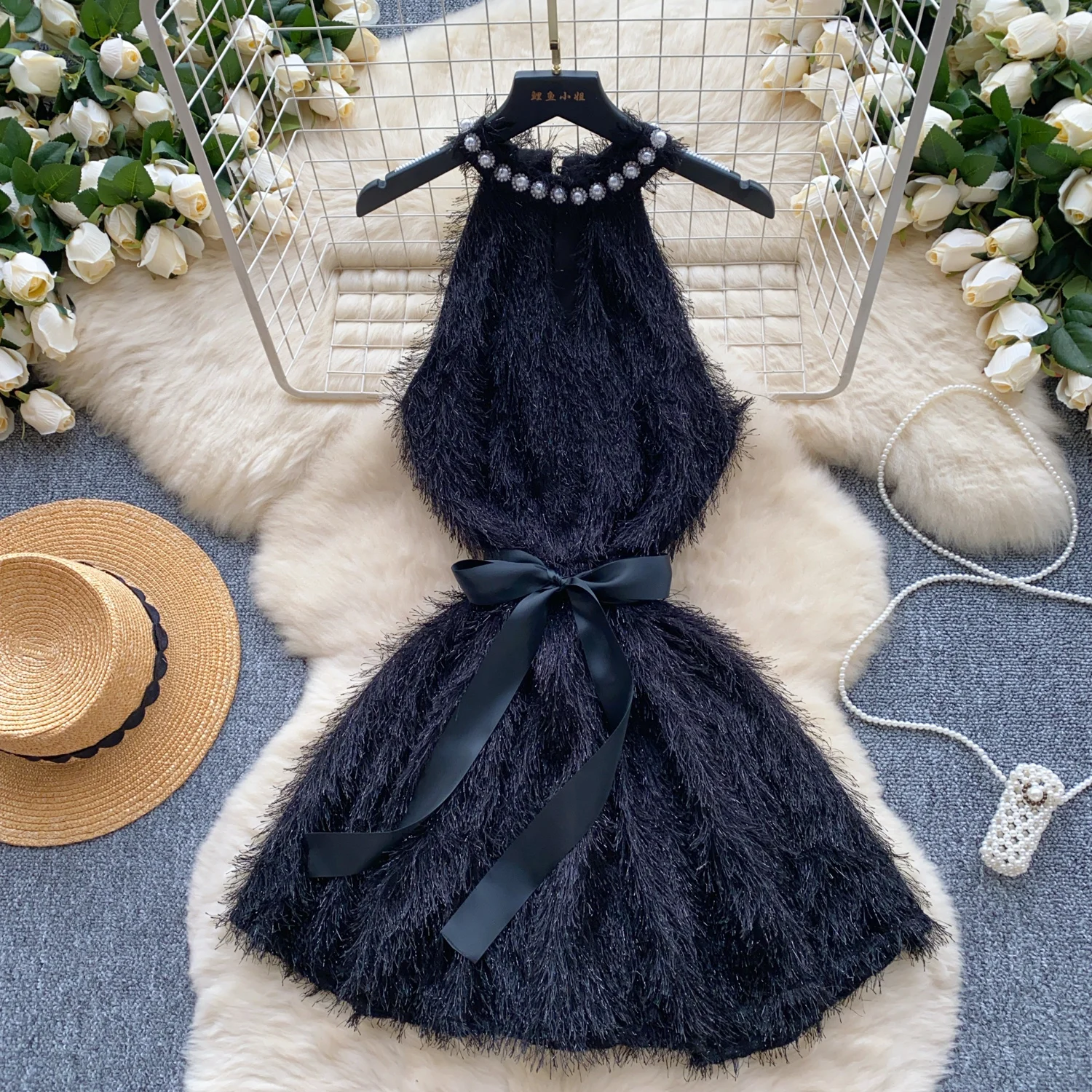 

Sexy Mujer Pearl Beading Off Shoulder Sleeveless Fur Patchwork Dress Women Solid Lace-up Designer Dresses y2k vestidos sexys