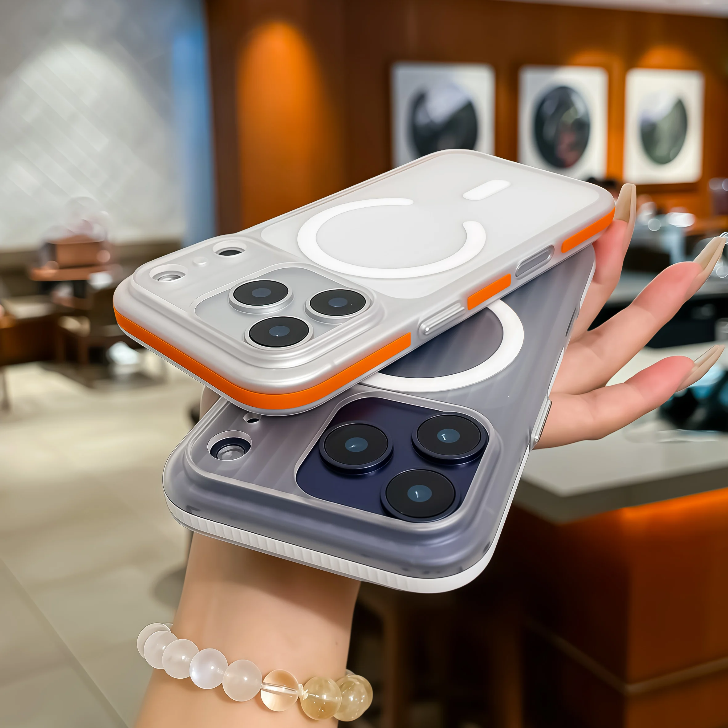 เคสโทรศัพท์แบบแม่เหล็กไร้สาย Magsafe หรูหรา สำหรับ iPhone 17 Air 16 15 14 Plus 13 12 Pro Max  วัสดุ PC ผิวด้าน ป้องกันการกระแทก