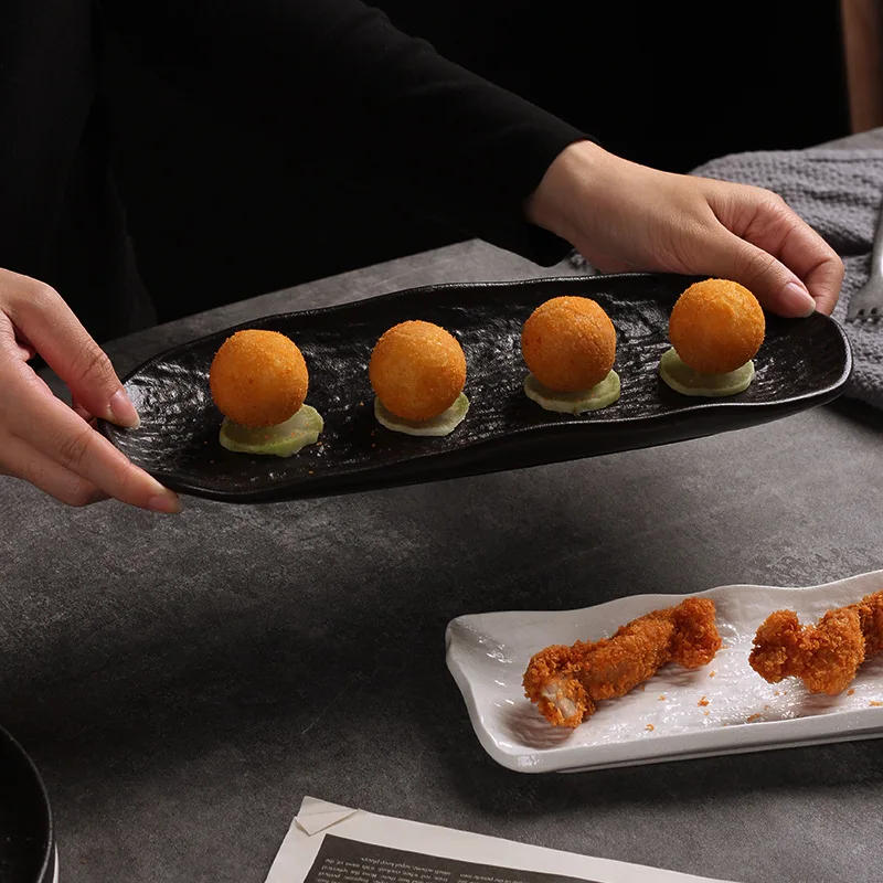New Arrival Black & White Irregular Rectangular Plates - Creative Ceramic Dishes for Hotel/Restaurant Sushi, Desserts & Home