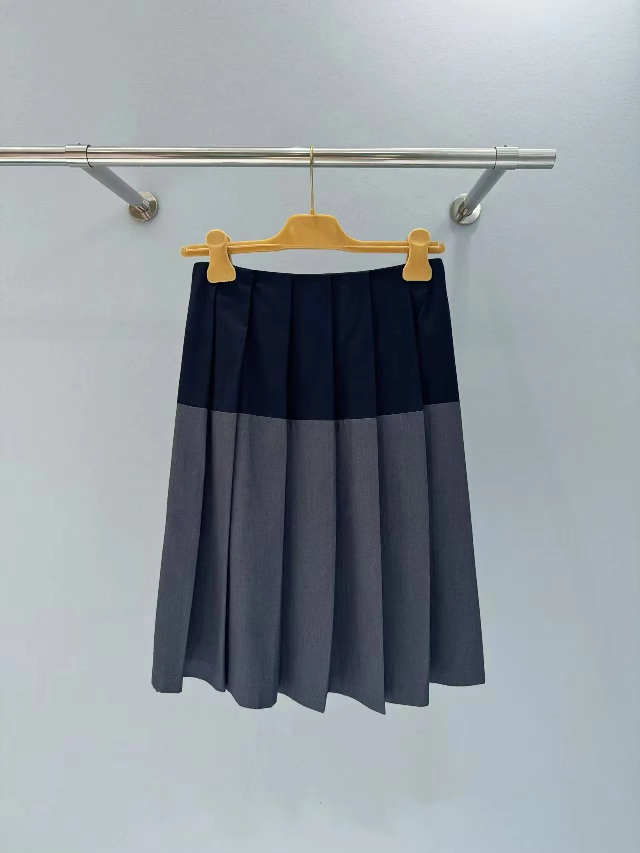 

Designer Brand Spring and Summer New Style Dark Gray and Dark Blue Plaid Half-Dress Short Skirt A-line Skirt Simple and Stylish