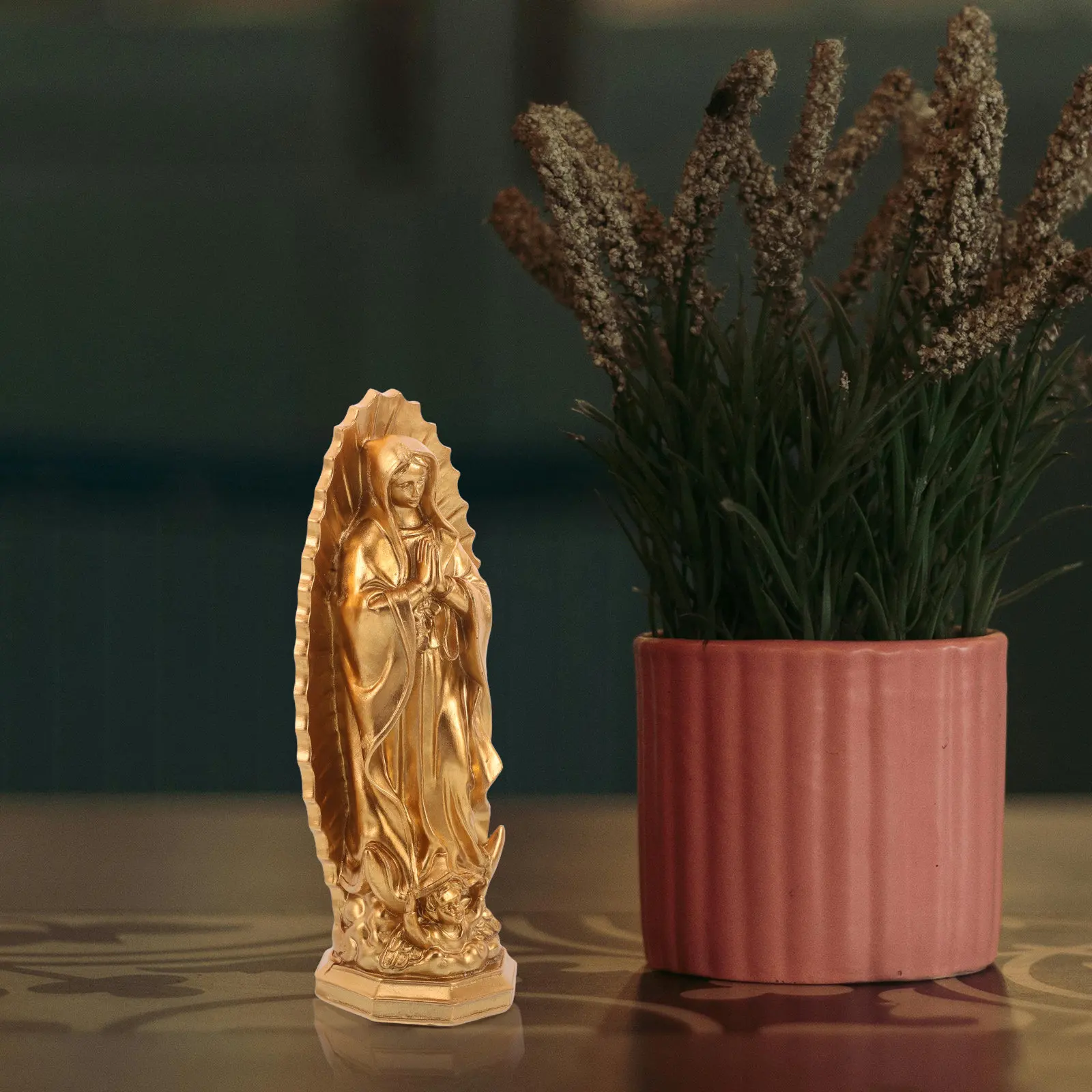 Exquisite Virgin Mary Resin Statue for Indoor Decor Hands Clasped in Prayer Blessed Mother Statue for Living Room Mantel