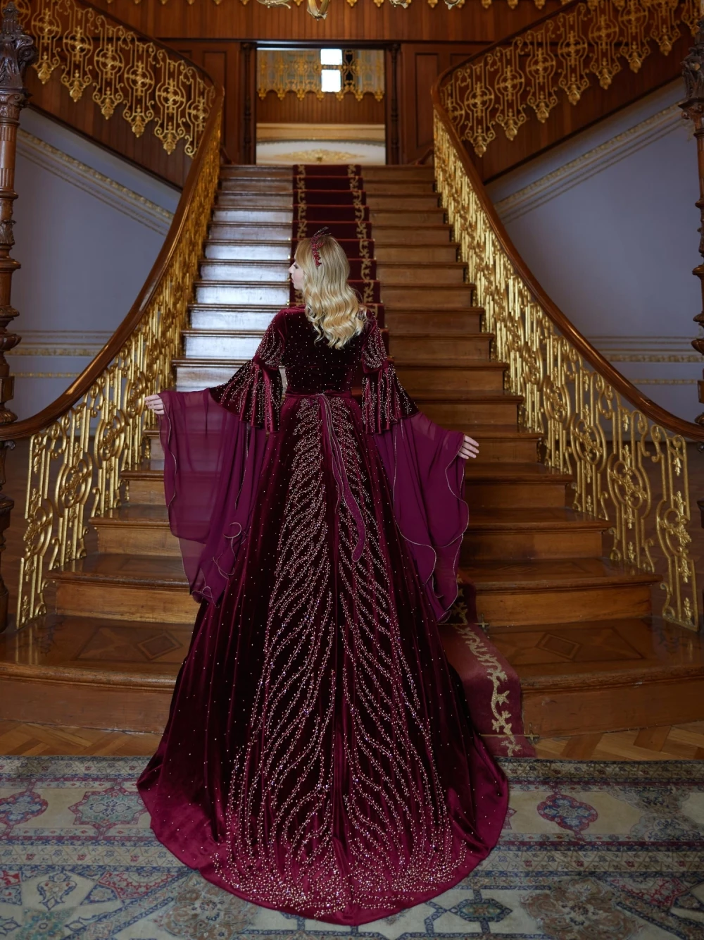 Robe de soirée en velours rouge vintage, caftan à col en cœur, Dubaï, marocain, élégant, perles, robe personnalisée