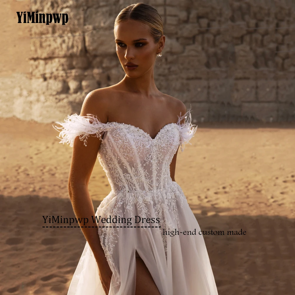 Vestidos de novia bohemios con hombros descubiertos, escote en forma de corazón con cuentas y abertura lateral, vestidos de novia de playa personalizados