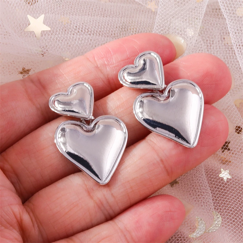 

Fashion Metal Love Heart Stud Earrings for Women Girls Party Festival Jewelry Decoration