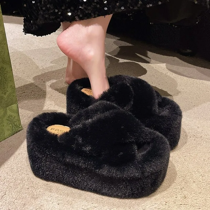 Cheap Winter Slippers Women 2024 New House Home Fur Slippers for Women Flat Platform Cozy Fuzzy Indoor Shoes Korean Slides