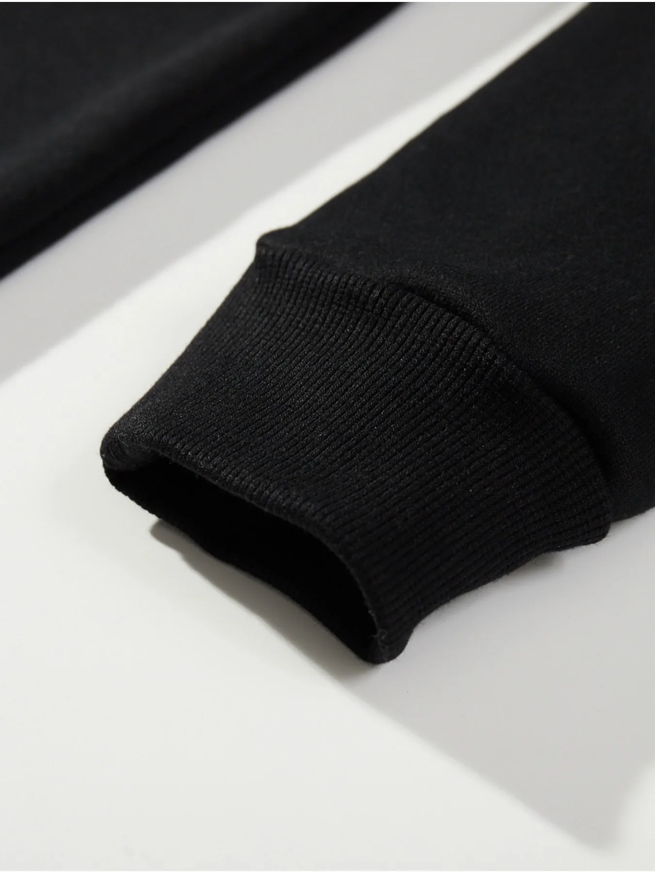 Neuer doppelseitig bedruckter, locker sitzender Damen-Hoodie mit Cartoon-Muster für Herbst/Winter und Sanrio-Logo. Unisex-Hoodie für Herbst/Winter