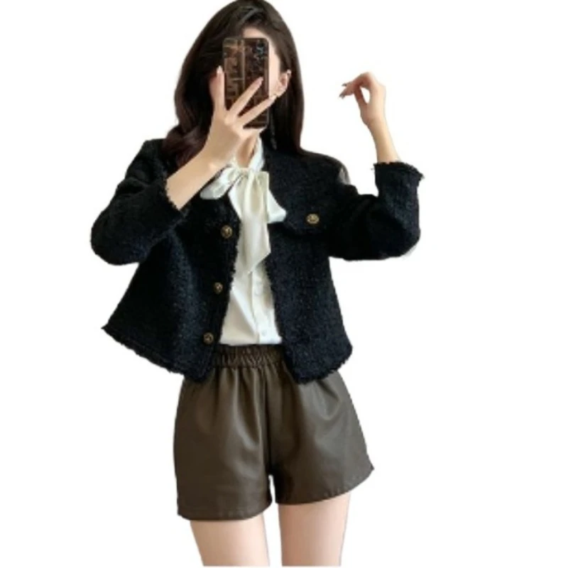 

Элегантная темпераментная светская куртка Xiaoxiangfeng, женская твидовая короткая высококачественная новая черная верхняя одежда для ношения снаружи, новое дорожное пальто