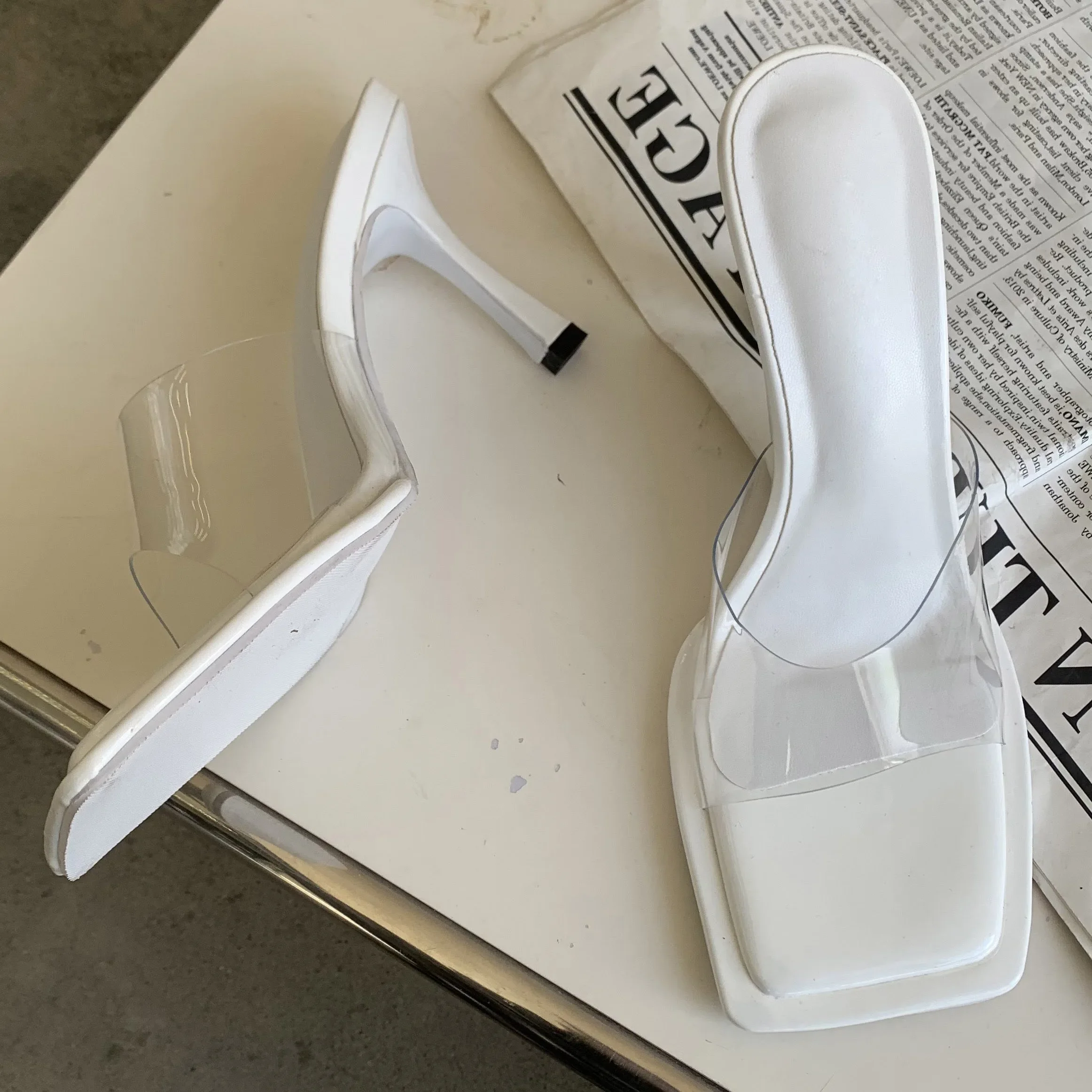 

Aneikeh/белые летние прозрачные тапочки из ПВХ с квадратным носком, модные женские пикантные туфли-лодочки на тонком высоком каблуке для стриптиза, вечерние шлепанцы