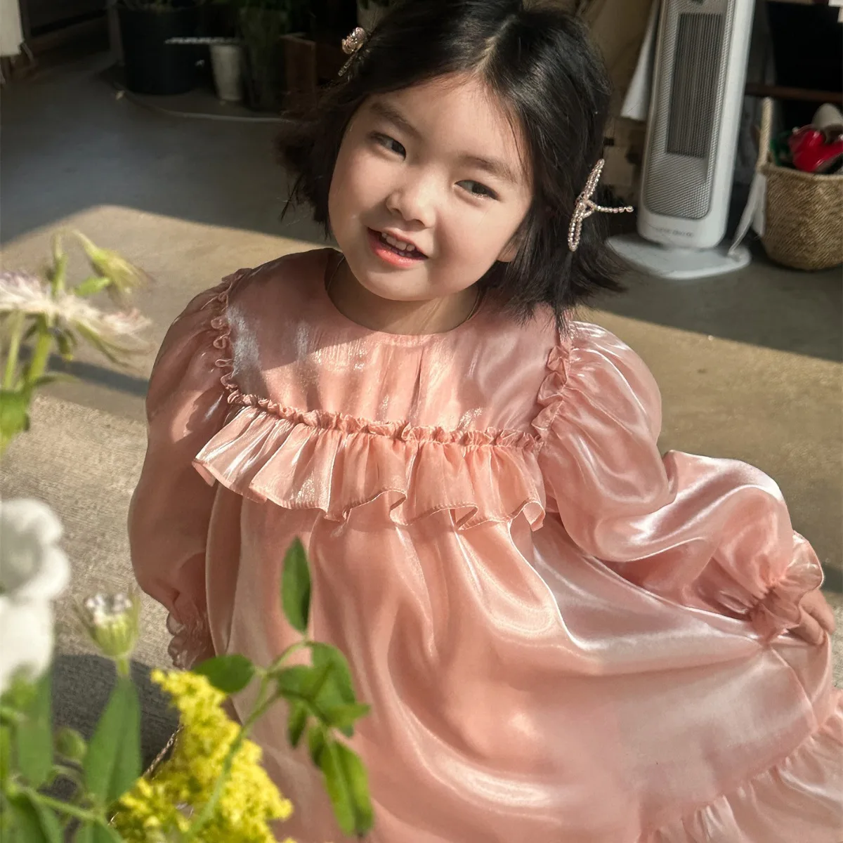 

Baby Girls Dress Fashion Glitter Satin Sweet French Puff Sleeves 2025 Spring New Style Korean Style Kids Princess Dress