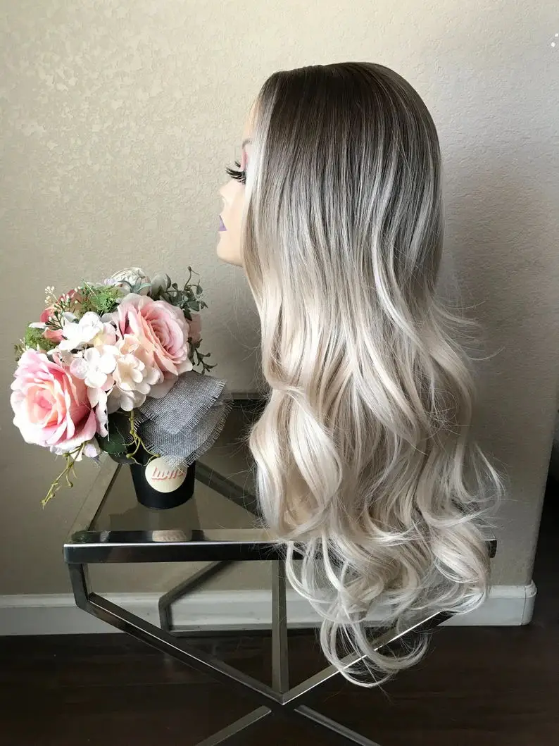 Perruque Lace Front Wig synthétique longue ondulée, cheveux 10% naturels, blond ombré, racines noires, 26 pouces, 150% résistants à la chaleur, utilisation quotidienne