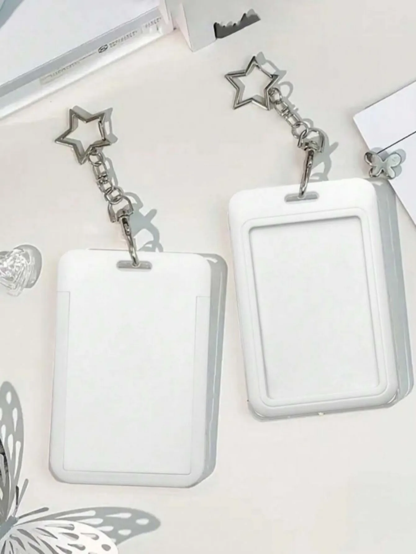 يمكن استخدام حامل البطاقة هذا مع قلادة على شكل نجمة كيس أو سلسلة مفاتيح. يمكنها تخزين بطاقات الهوية وبطاقات المشاهير، #4
