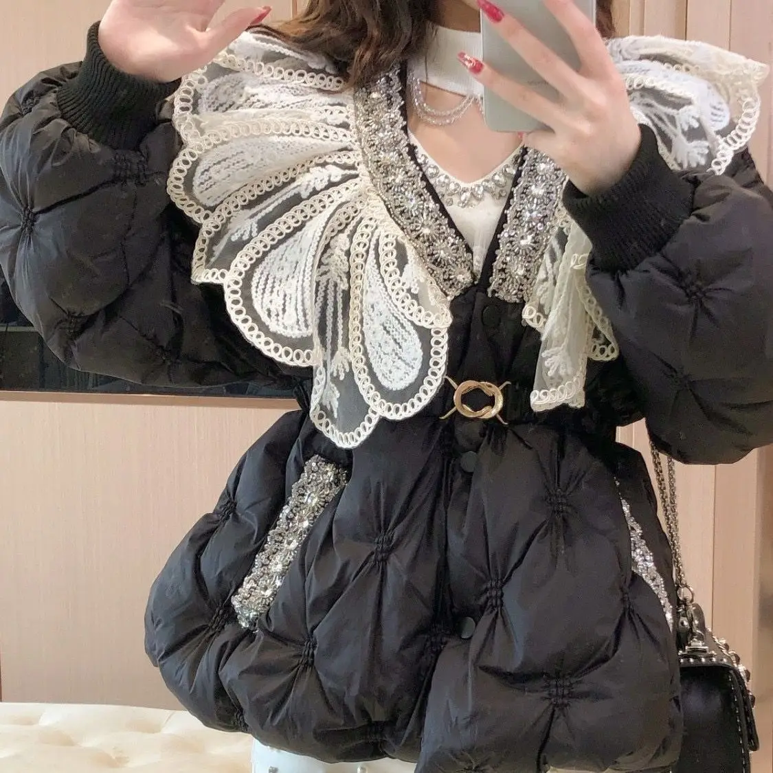 Luxury Diamonds Women Wadded Jacket Korea Beading V-neck Lace Long Sleeve Cotton-padded Coat Elegant Fairy Loose Down Jacket