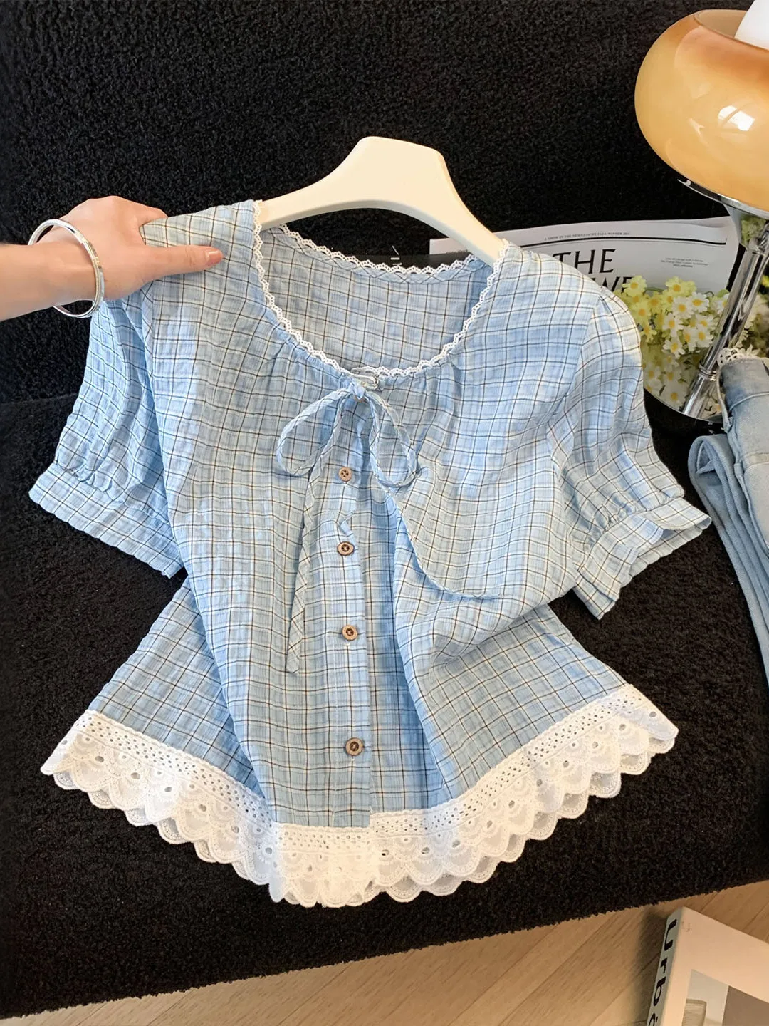 

Retro Plaid Short Sleeve Lace Patchwork Women's Shirt Summer 2026 New Design Belted Top Commute Style Loose Fit Polyester Cot...