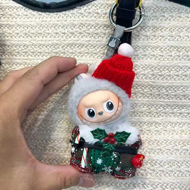 Apenas roupas labubu 4.0 10cm roupas de boneca conjunto de natal quarta geração mini labubu boneca conjunto de roupas presentes do festival sem boneca