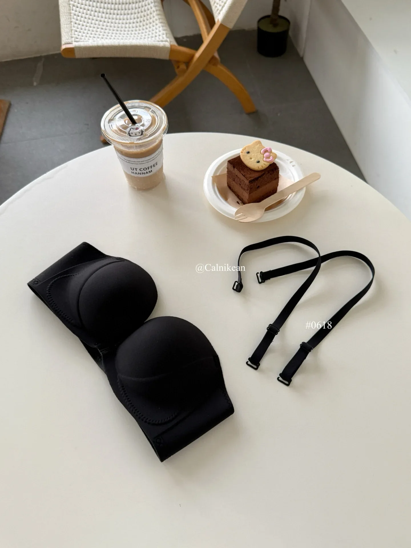 Modischer, seitlich gekreuzter, trägerloser Bandeau-BH mit Schnallendesign, bequemer, stützender Push-up-BH für Damen – Detail 13