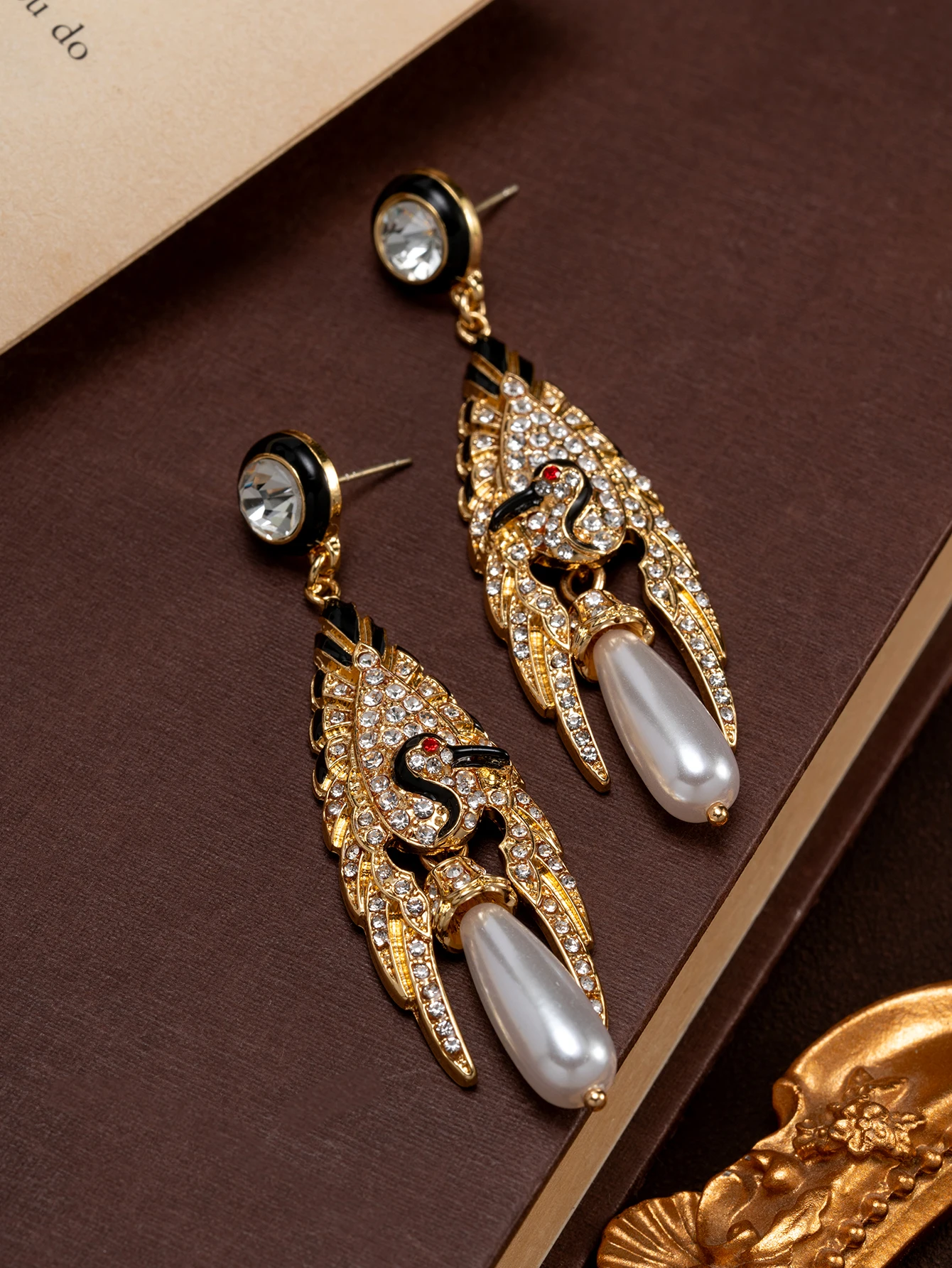 A Pair of Vintage Chinese-Style Black Enamel Earrings with Diamond-Encrusted Red-Crowned Crane Design and Tassels, Long and Elaborate, Suitable for Parties, Daily Wear, or as a Gift