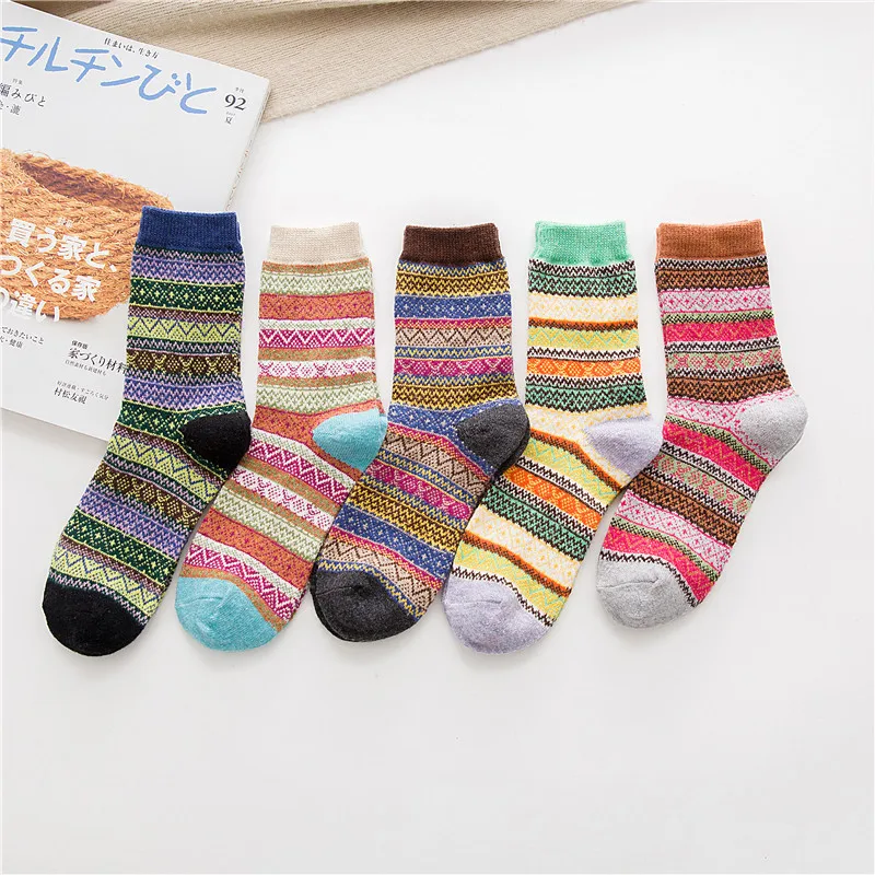 Winter New Products Warm Thicken National Wind Women's Wool Medium Tube  Socks Factory Wholesale 5 Pairs