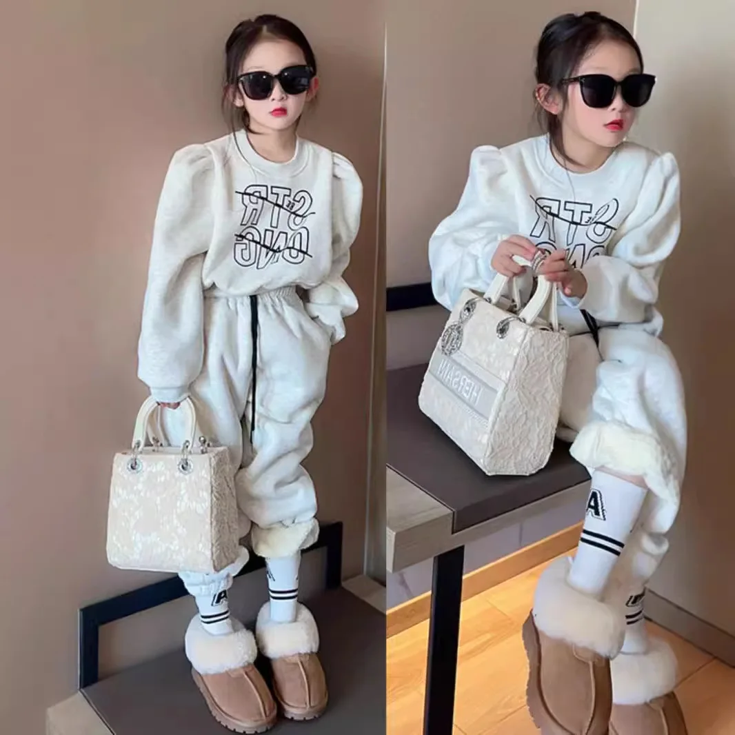 

Girls' Set of Autumn and Winter Casual Fleece Hoodie+sports Pants 2-piece Set for Trendy Children Comfortable Sports Hoodie Set