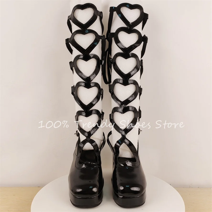 

Летние крутые длинные сапоги с вырезом в виде сердца для женщин, милые вечерние модельные туфли Мэри Джейн в стиле Лолиты с круглым носком на массивном каблуке для девочек
