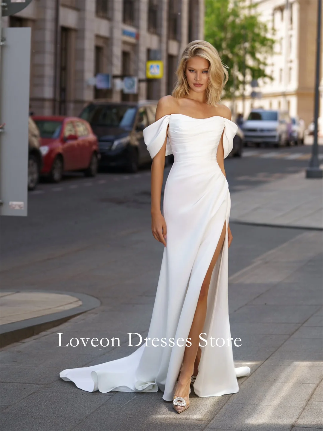 

Off Shoulder Wedding Dresses Mermaid Customized White Slit Short Sleeves Satin Korea Pretty Ivory Bride Gowns Party Women Bride