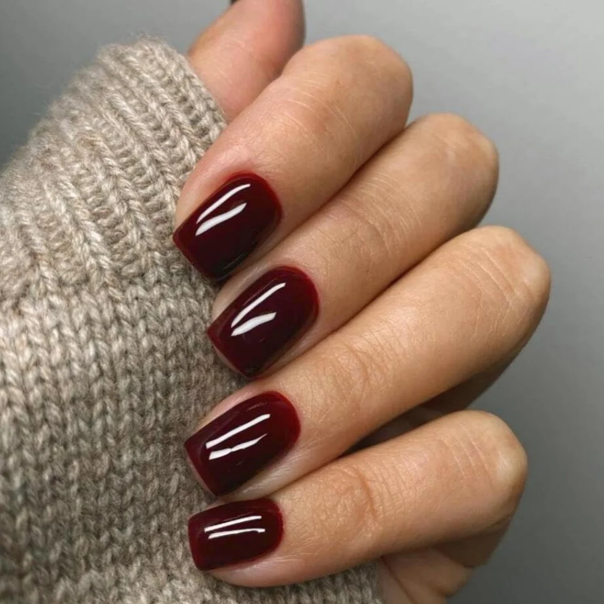 24 pçs cor sólida vinho vermelho design unhas falsas curto cabeça quadrada dicas de arte de unhas falsas simples acabado dicas de manicure imprensa em unhas