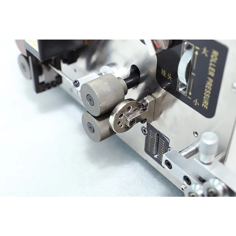 

HC-515 0.1-6mm2 Small Cable Automatic Computer Wire Cutting Stripping Cutting Machine Wire Stripper Machine