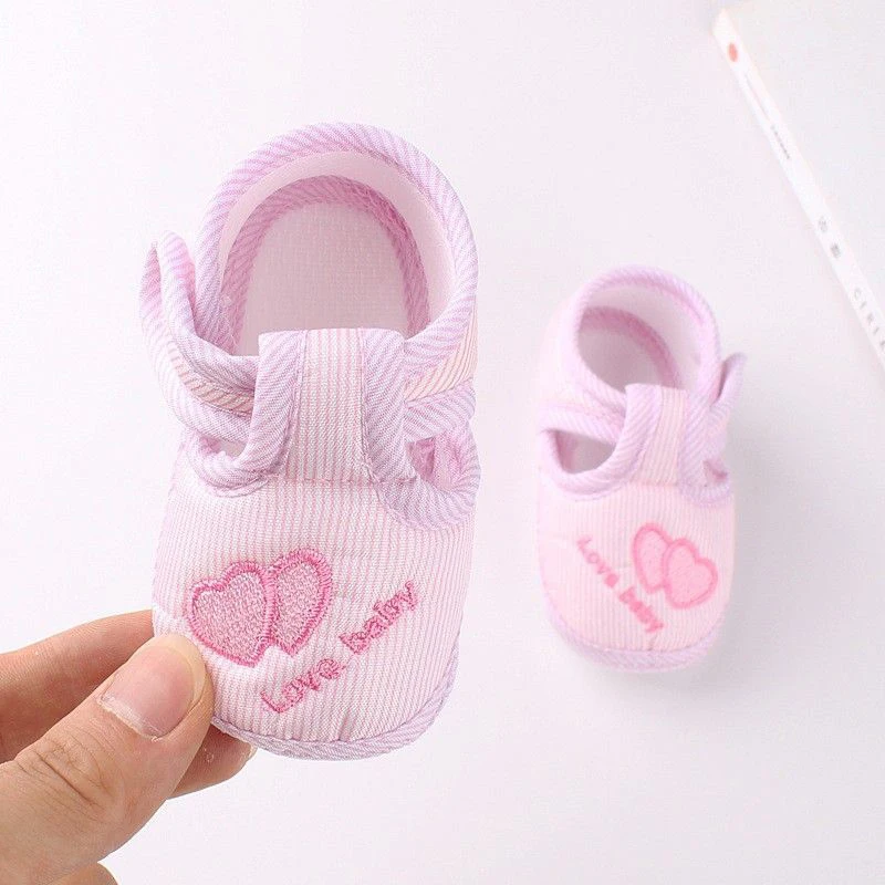 Bottom Cotton Shoes Anti Slip Baby Sneakers 0-1Year Kids First Walkers Heart Embroidery Spring Autumn Children Soft Soled Shoes