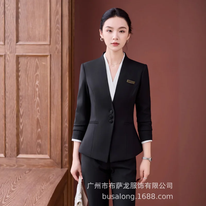 ชุดสูทกระโปรงผู้หญิงระดับไฮเอนด์สำหรับฤดูใบไม้ร่วงและฤดูหนาวปี 2025 ดีไซน์หรูหราสำหรับใส่ทำงาน สไตล์สลิมฟิต เหมาะสำหรับผู้บริหาร