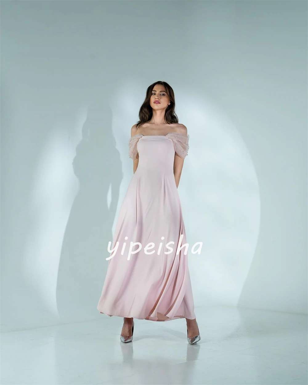 Hochwertige funkelnde exquisite Chiffon drapierte Falte formelle Abend a-line schulter freie maßge schneiderte Anlass kleid Midi kleider