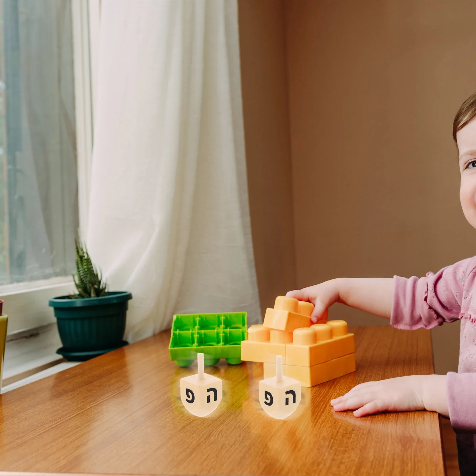 

Набор из 4 деревянных неокрашенных волчков для Хануки, для самостоятельной росписи, игра-волчок, сувениры для вечеринок, праздничное украшение