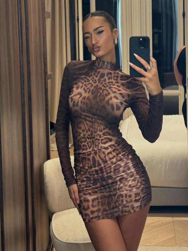 Sisterlinda robe léopard femmes Hottie printemps tendance col mi-haut Sexy pêche hanche classique Stretch rue minuit Clubwear