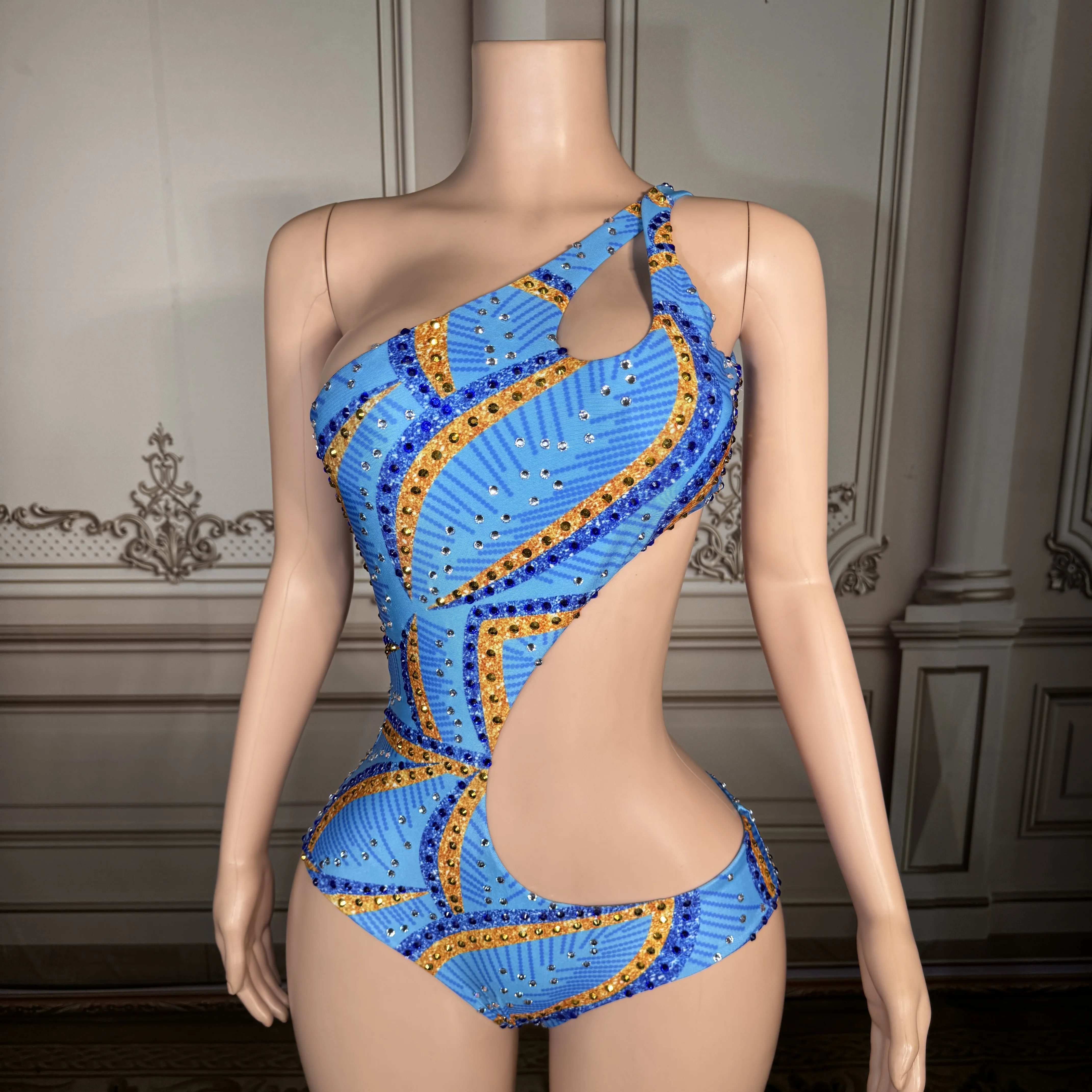 

Новый сексуальный сине-желтый боди-купальник ZD для женщин, с одним открытым плечом, вырезами, блестящими кристаллами, летний пляжный костюм
