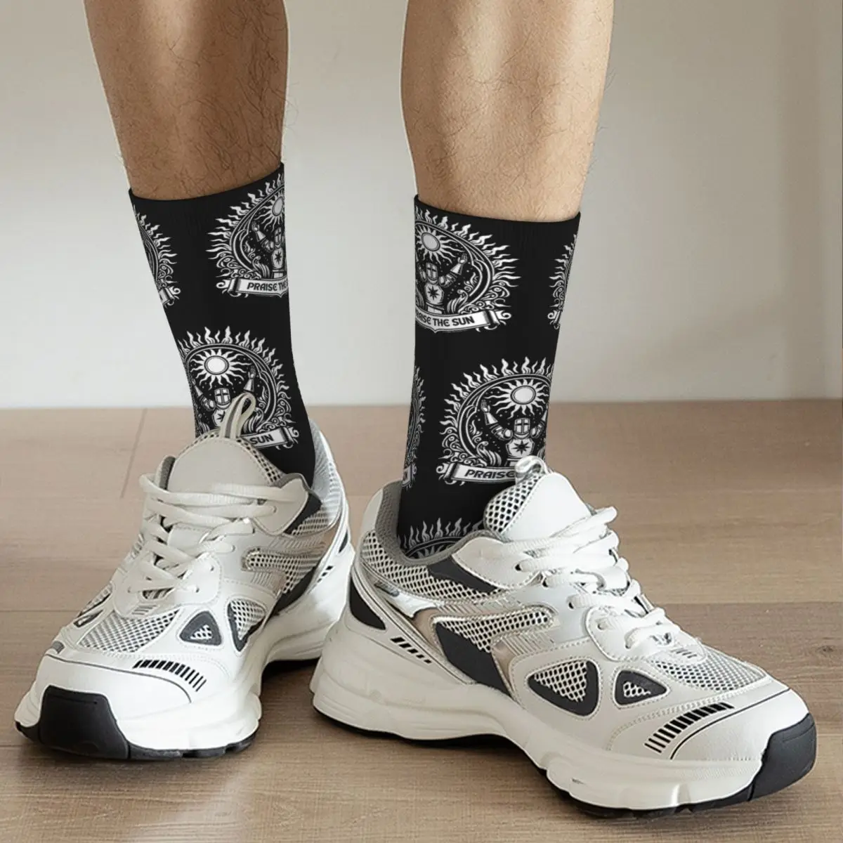 Happy Funny Men Socks Crazy looking The Sun Dark Souls Sock calzini sportivi da donna primavera estate autunno inverno