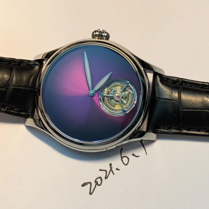 ST8230 Часы с коаксиальным турбийоном!