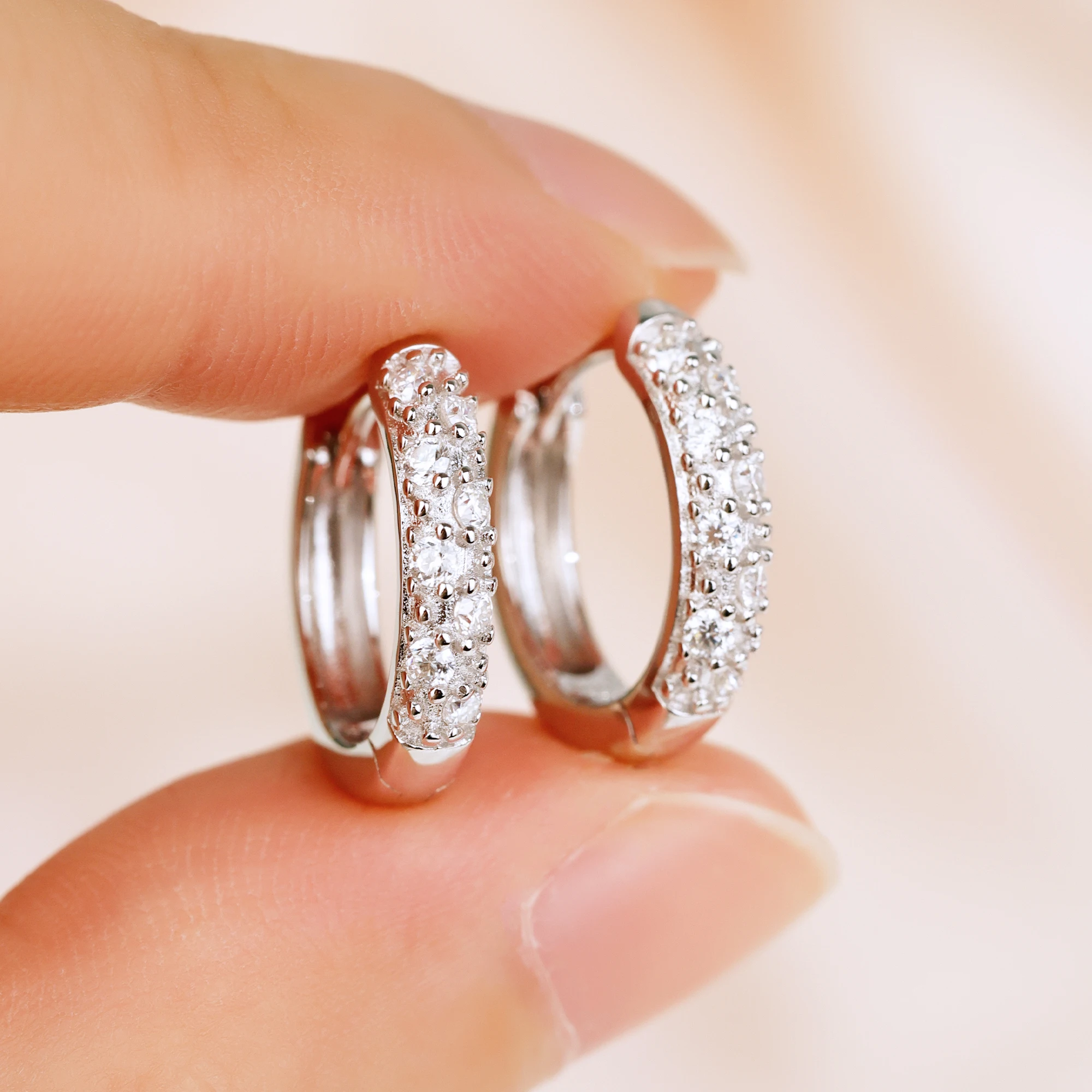 

Роскошные блестящие двухрядные полусерьги S925, серебро, муассанит, бриллиант и драгоценный камень, D-класс, ювелирные изделия-обручи