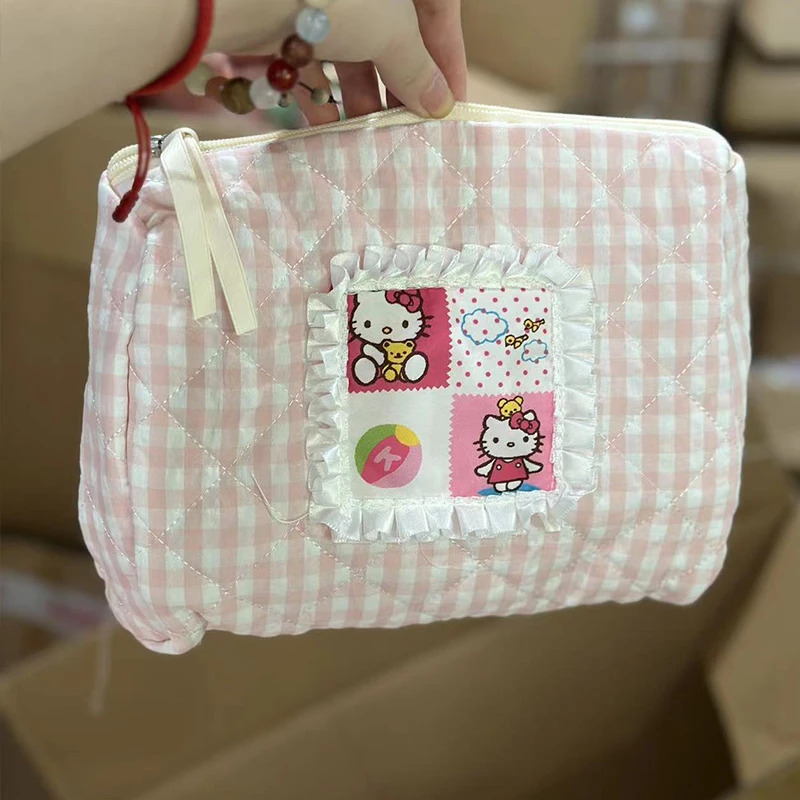 

Sanrio Anime Kawaii Hello Kitty Makeup Handbag Girl Heart Cute Cartoon Toiletry Bag Travel Collection Gifts for Girls