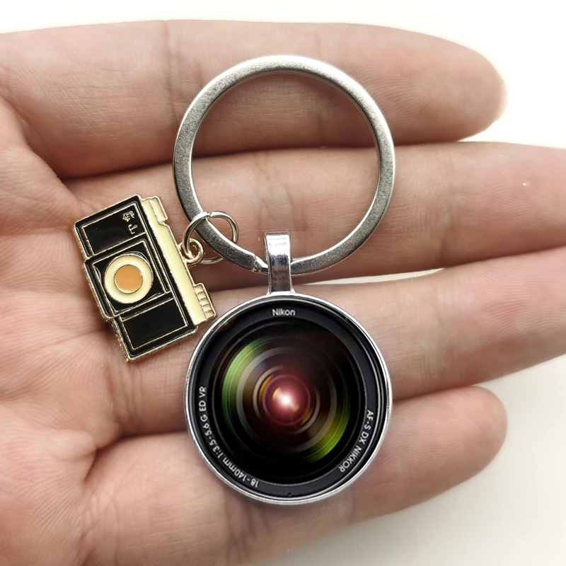 Enamel Camera Key Chain Camera Pendant with SLR Lens Photographer SLR Enthusiast Keychain Gift Between Friends