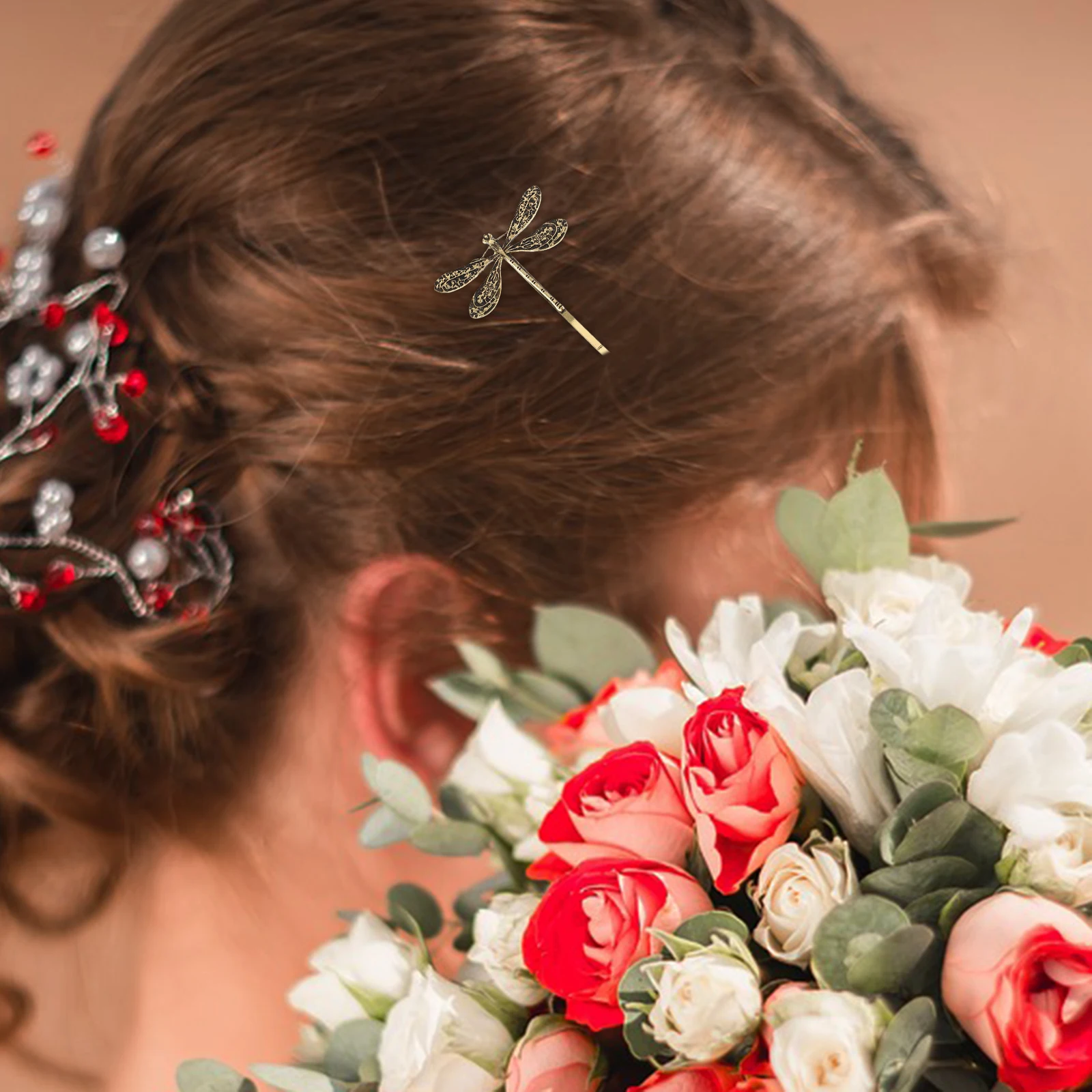 

4pcs Vintage Metal Dragonfly Hair Clips Golden Zinc Alloy Bobby Pins for Women Party Banquet Everyday Use Hairstyle Accessories