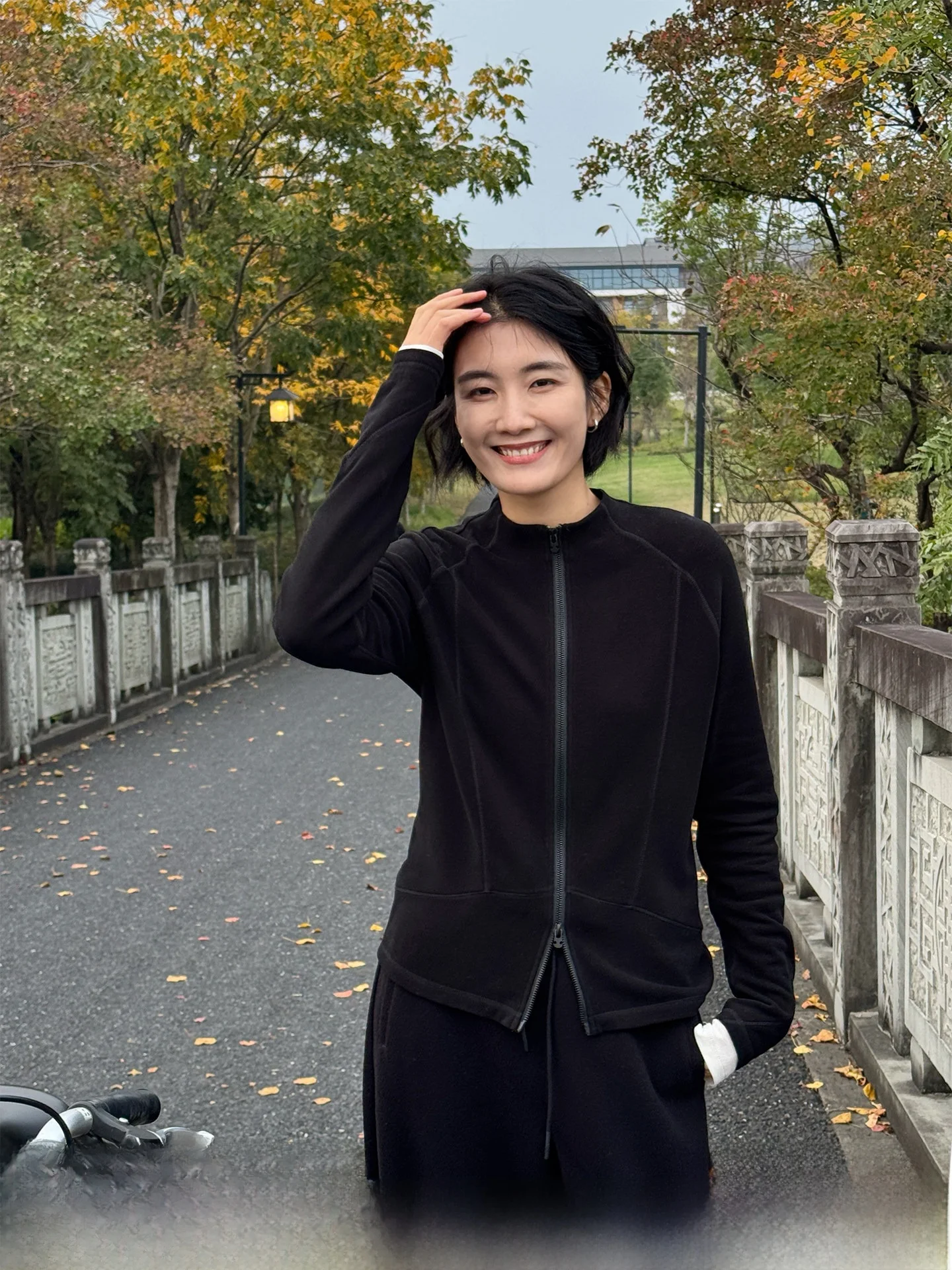 

Langqing Bla Fce Double Zipper Sweatirt Jaet Women's Slim Fit ort Cardigan Inner Wear Base irt Spring New Year