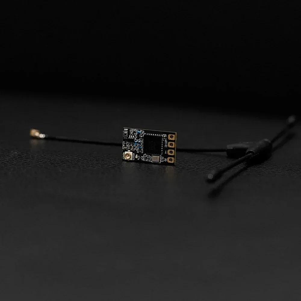 

FOXEER ELRS 915MHz/ 868MHz FPV Micro Long Distance 2.4GHz Receiver Nano RX for RC FPV Long Range Drone parts