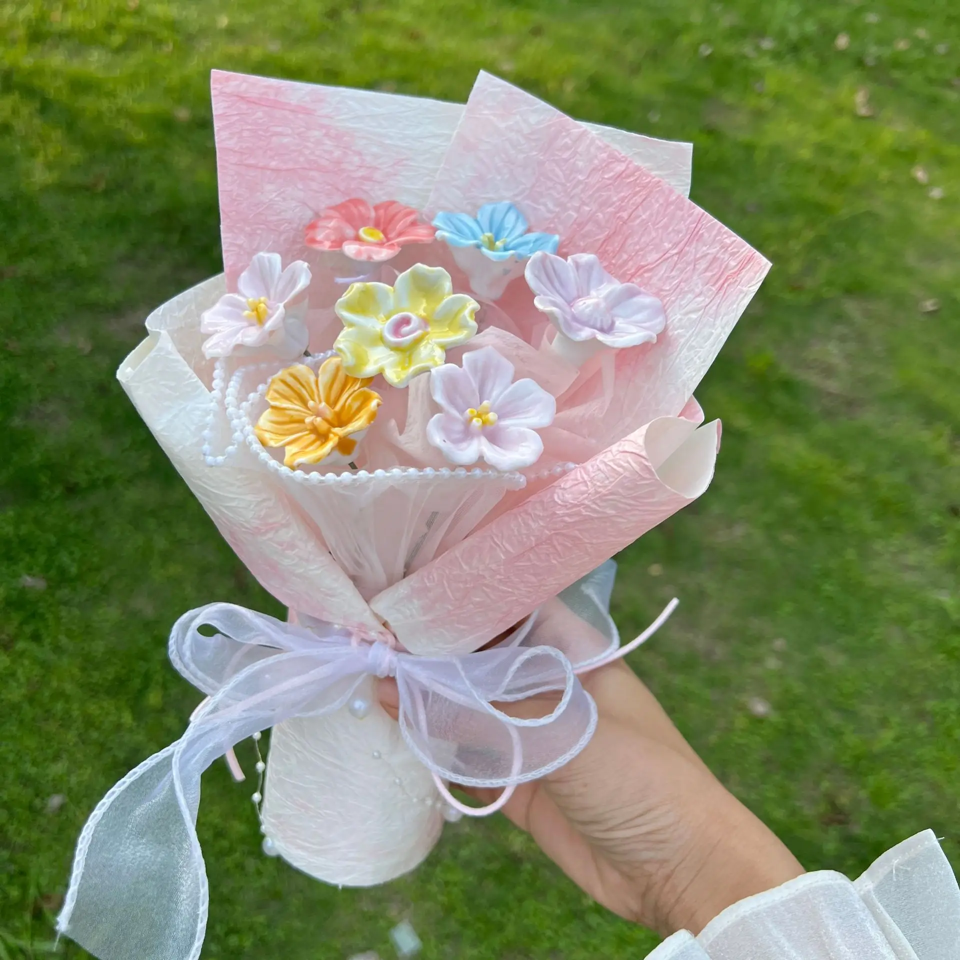 Kreativer Keramik-Blumenstrauß Mini Künstliche Blumen Freundschaftsgeschenk Raumdekoration Niedlicher Keramik-Bouquet – Detail 2