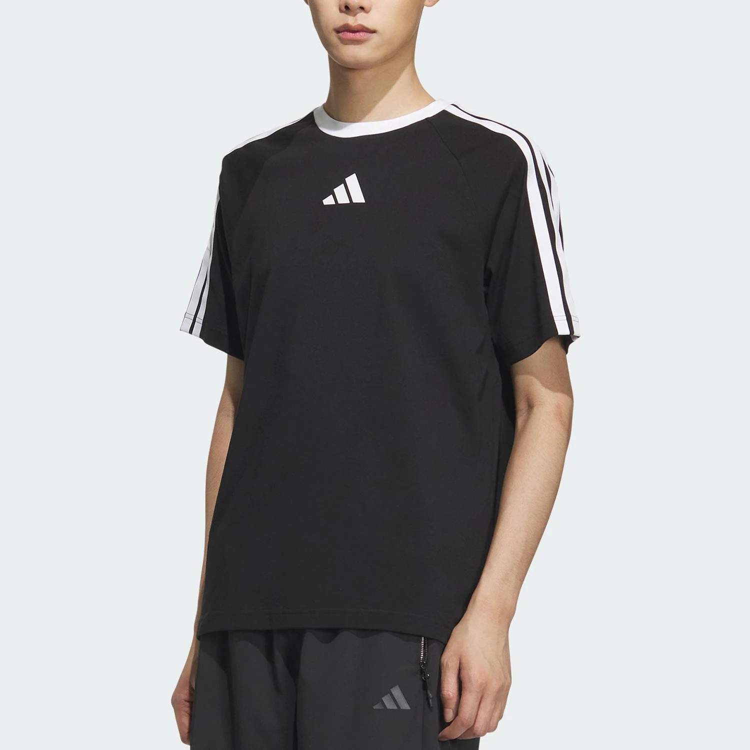 

Официальная летняя новая мужская классическая футболка Adidas с короткими рукавами в три полоски KC1496