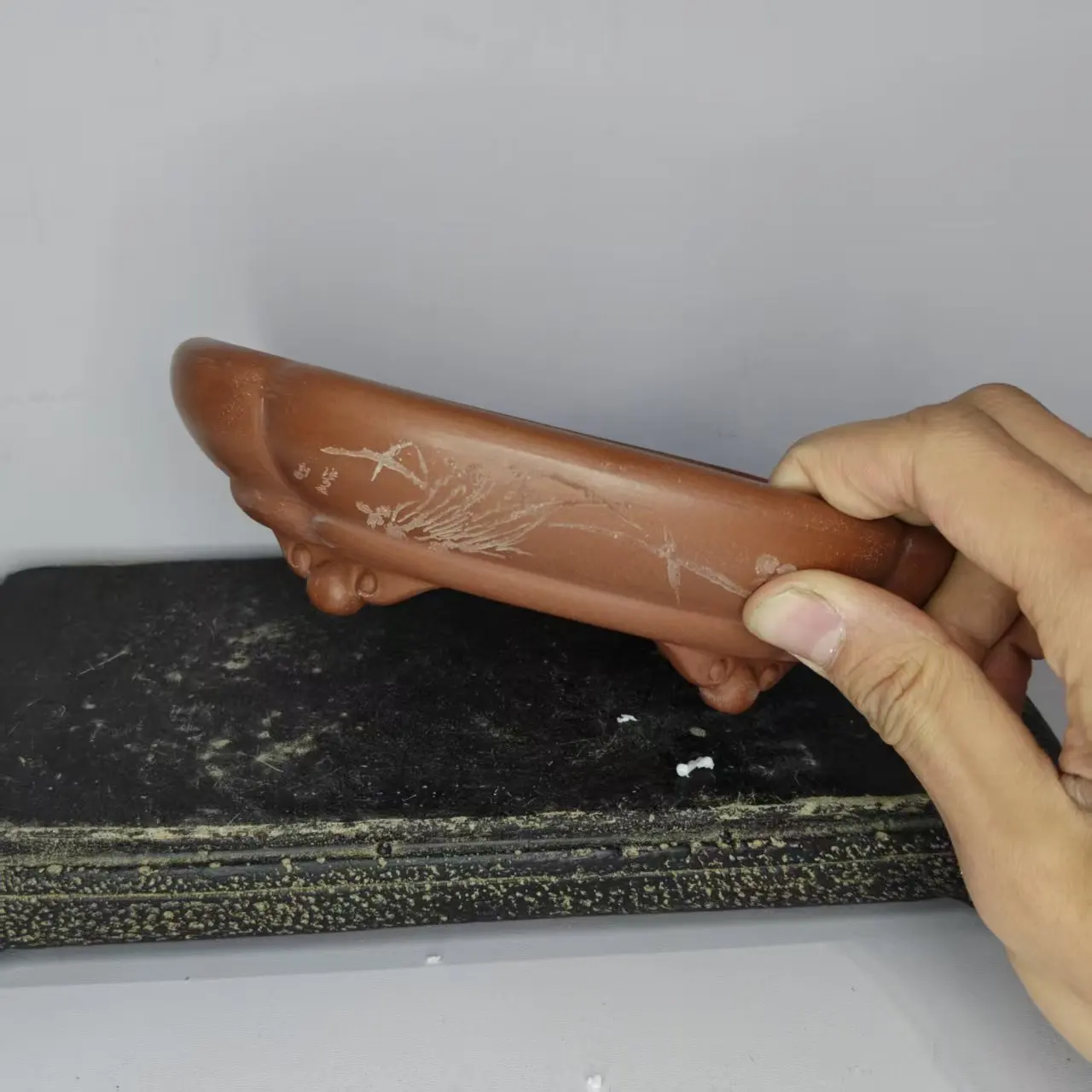 High Quality Hand Made Unglazed Yixing Purple Sand Bonsai Pots With Cloud Feet