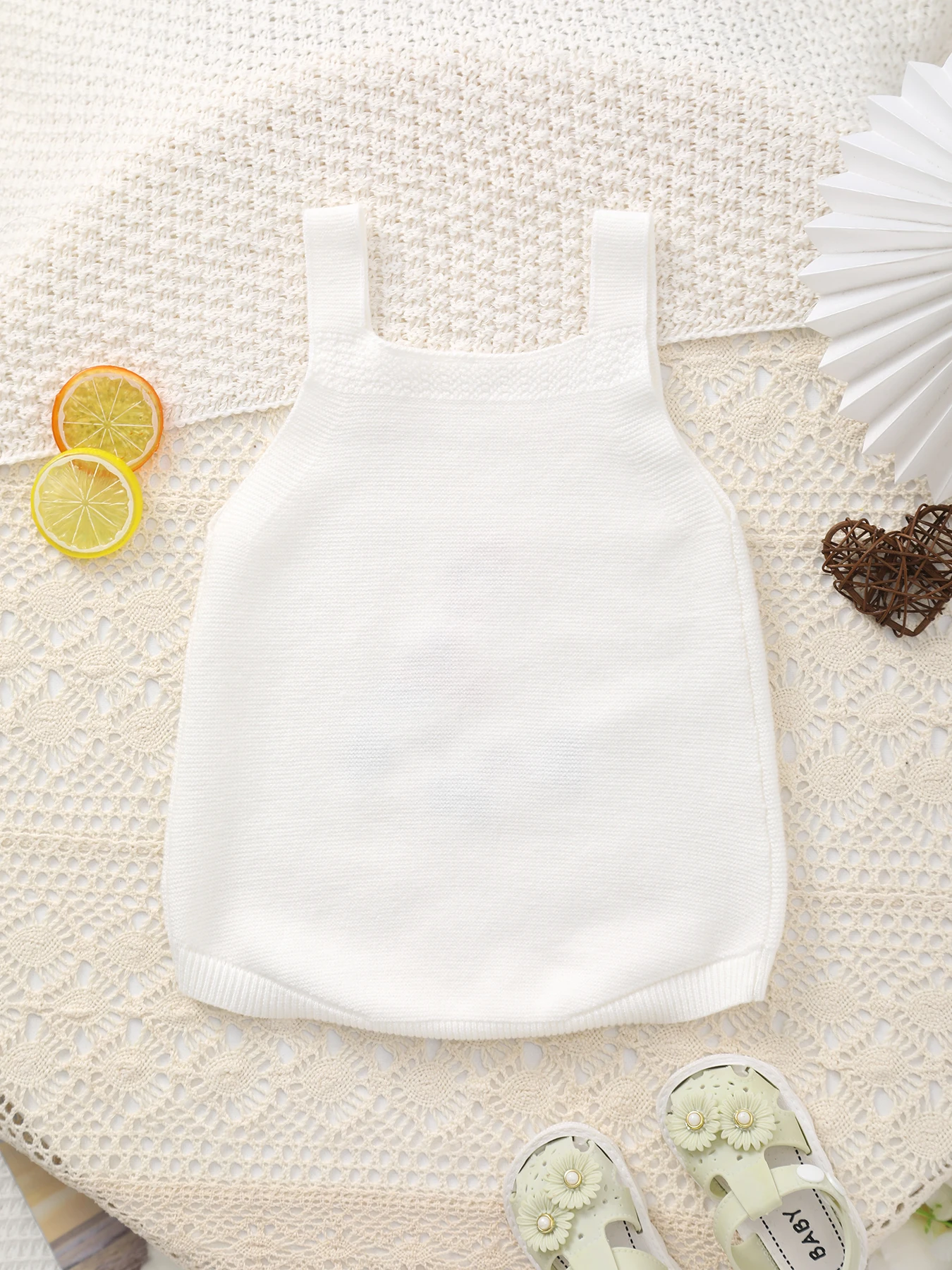 Baby Solid Color Sweet and Cute Little Duck Embroidered Triangle Pants Crawling Suit