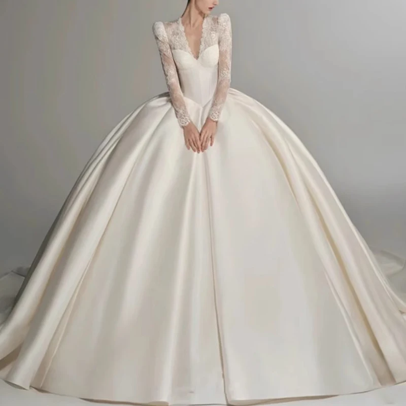 فستان زفاف عتيق بأكمام طويلة من الدانتيل ورقبة على شكل حرف V فستان زفاف على شكل حرف a من الساتان ذيل طويل لحفلات زفاف الكنيسة #5