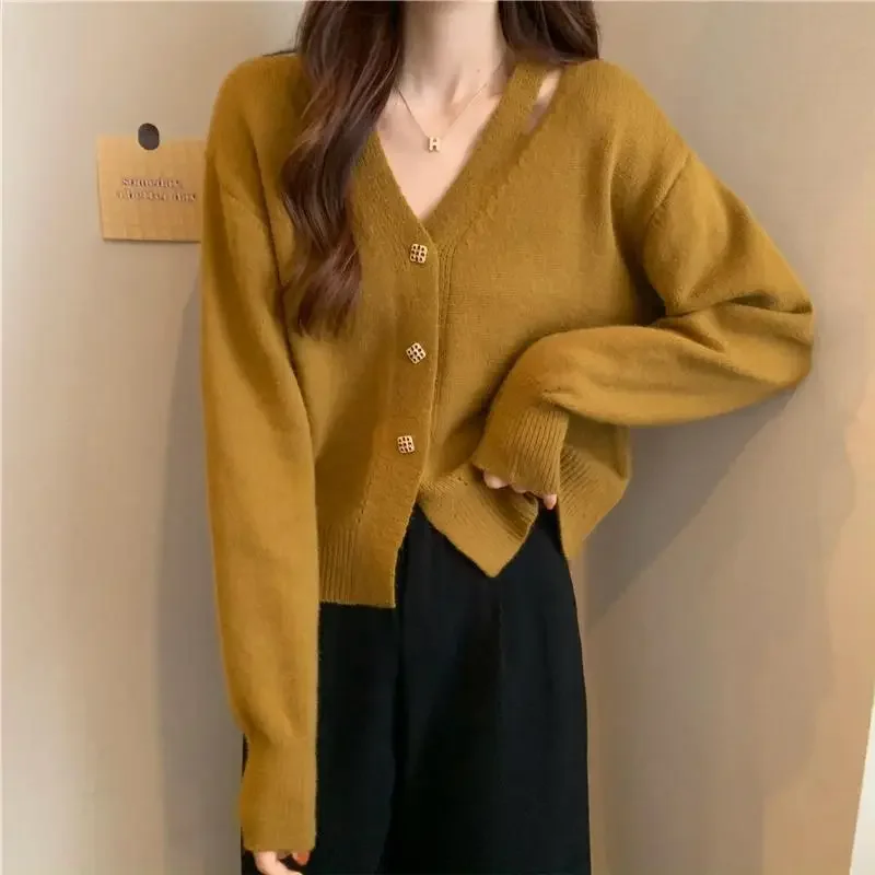 Red Crop V-neck Knitted Top for Women Cardigan Short Yellow Ladies Sweaters New Knitwear Korean Luxury Clothes Tall Tops Sale In