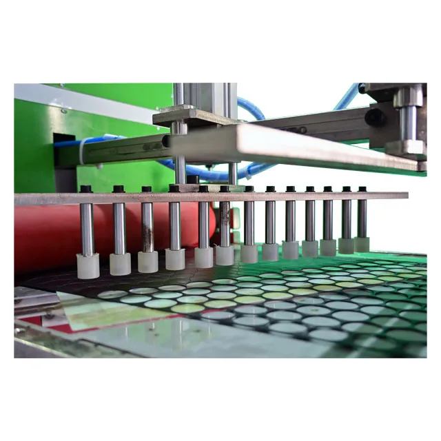 أعلى شعبية الثقيلة كوب / غطاء زجاجة التعريفي الألومنيوم / بطانة حساسة للضغط التلقائي طوقا آلة قطع القوالب #5