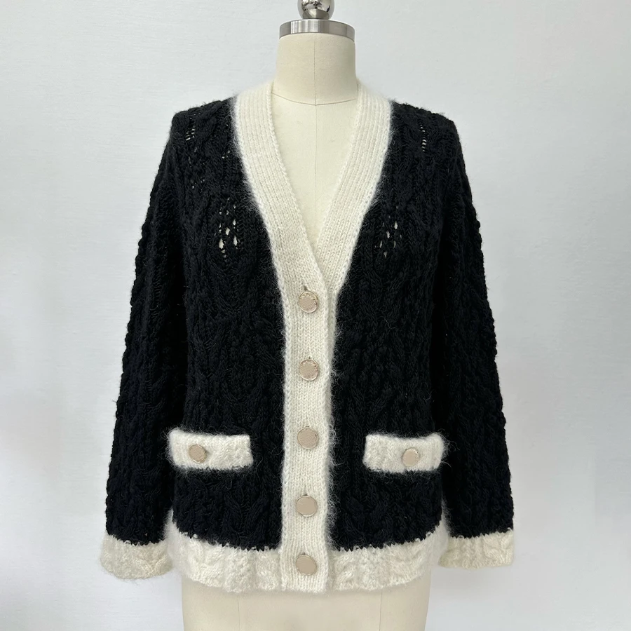 

NIGO Women's Fall/Winter Wool And Mohair Blend Color-Block Single-Breasted V-Neck Long-Sleeve Knit Cardigan Ngvp #nigo2334