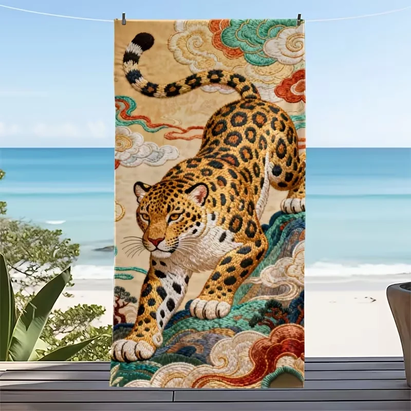Verziertes Leoparden-Strandtuch, großes, weiches, saugfähiges Handtuch, traditioneller Kunstdruck mit Wolken, Berge und Tieren, schnell trocknendes, leichtes Handtuch